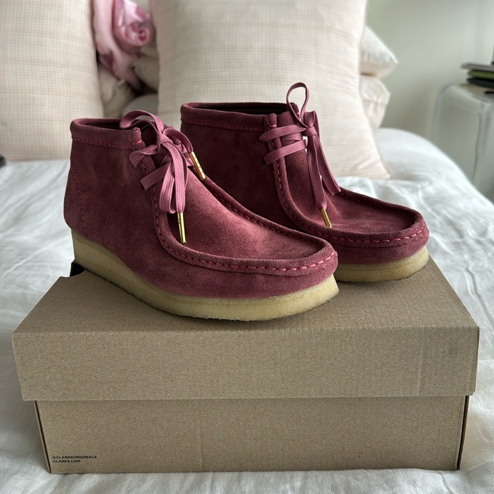 Clark’s Wallabee Boot Size 8